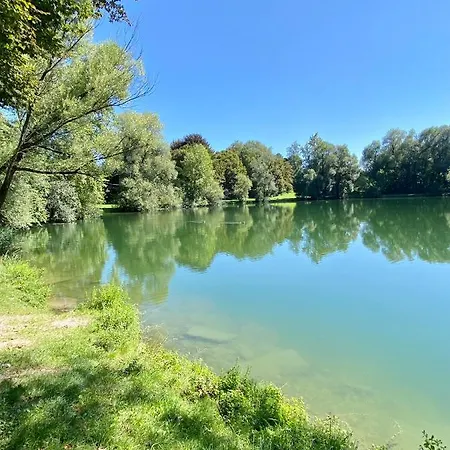 Im Grünen Am Stadtrand, 50 M2, Eigener Garten Mit Terrasse, Eigener Eingang, Kostenloses Parken