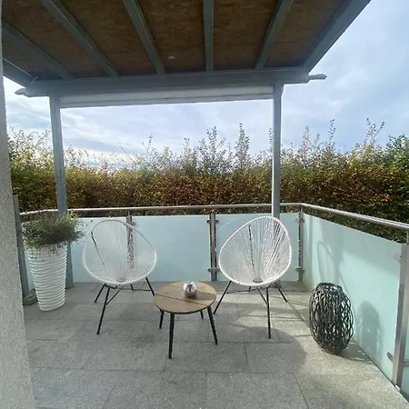 Im Grünen Am Stadtrand, 50 M2, Eigener Garten Mit Terrasse, Eigener Eingang, Kostenloses Parken