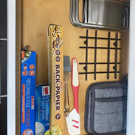 Im Grünen Am Stadtrand, 50 M2, Eigener Garten Mit Terrasse, Eigener Eingang, Kostenloses Parken Apartamento Salzburgo