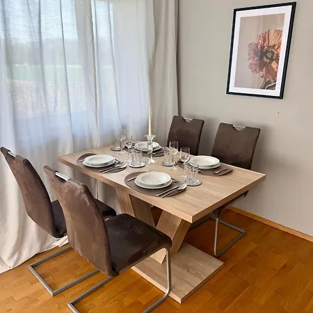 Im Gruenen Am Stadtrand, 50 M2, Eigener Garten Mit Terrasse, Eigener Eingang, Kostenloses Parken ザルツブルク