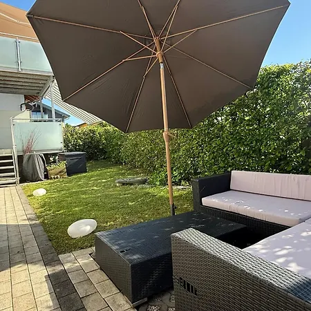 Im Gruenen Am Stadtrand, 50 M2, Eigener Garten Mit Terrasse, Eigener Eingang, Kostenloses Parken アパート ザルツブルク