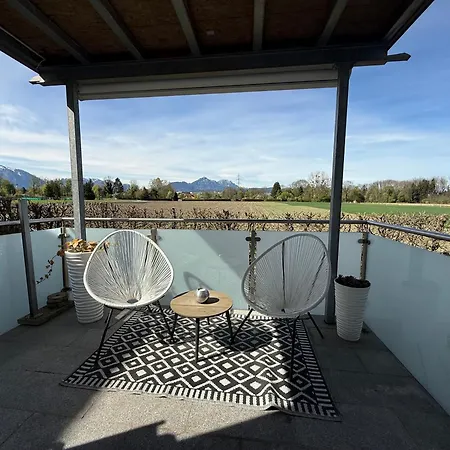 Im Grünen Am Stadtrand, 50 M2, Eigener Garten Mit Terrasse, Eigener Eingang, Kostenloses Parken *