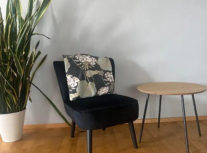 Im Gruenen Am Stadtrand, 50 M2, Eigener Garten Mit Terrasse, Eigener Eingang, Kostenloses Parken